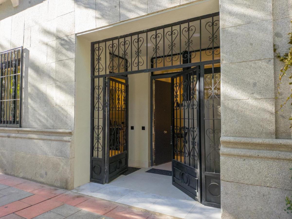 Precioso Apartamento Nuevo En Calle Ferraz Apartment Madrid Bagian luar foto
